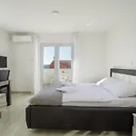 Andelo Apartment *
